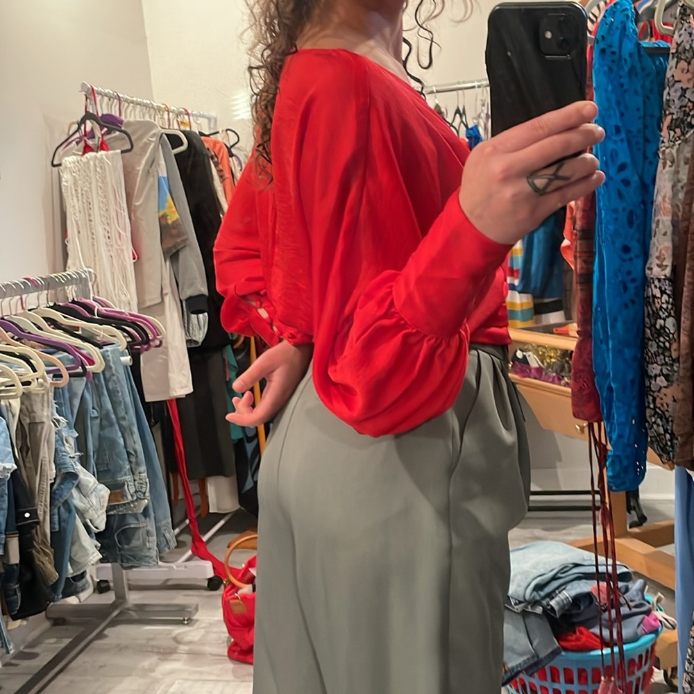 Express Deep V Red Top - Picture 3 of 4